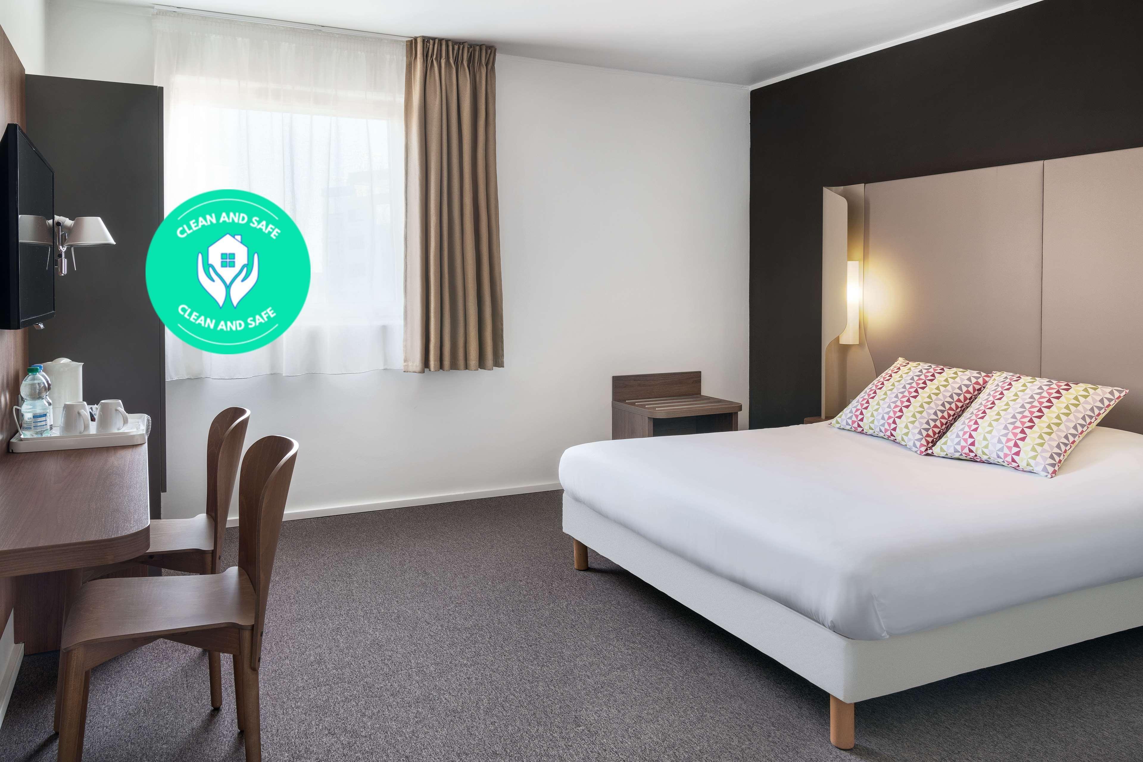 Campanile Katowice Hotel Екстериор снимка
