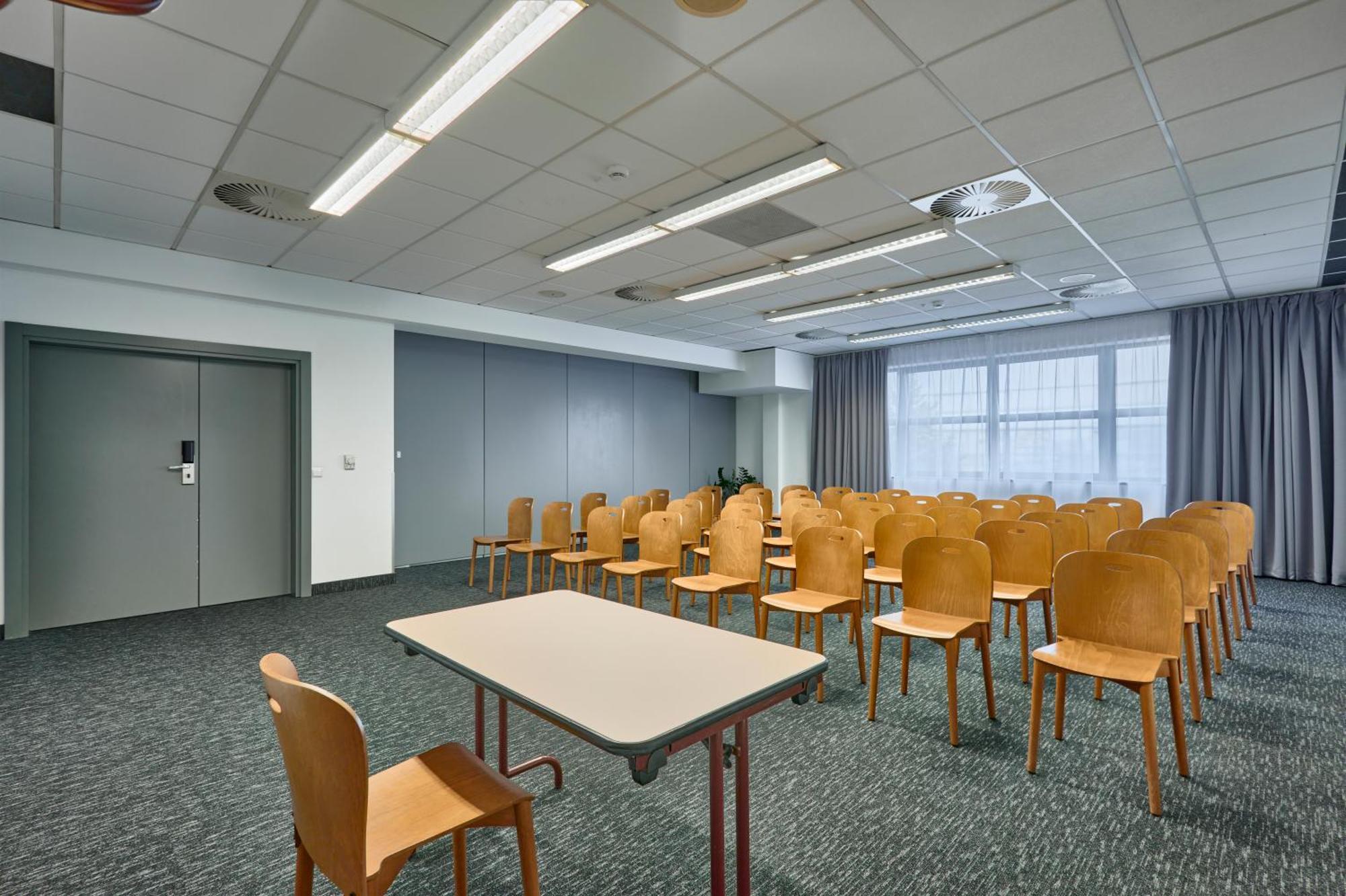 Campanile Katowice Hotel Екстериор снимка