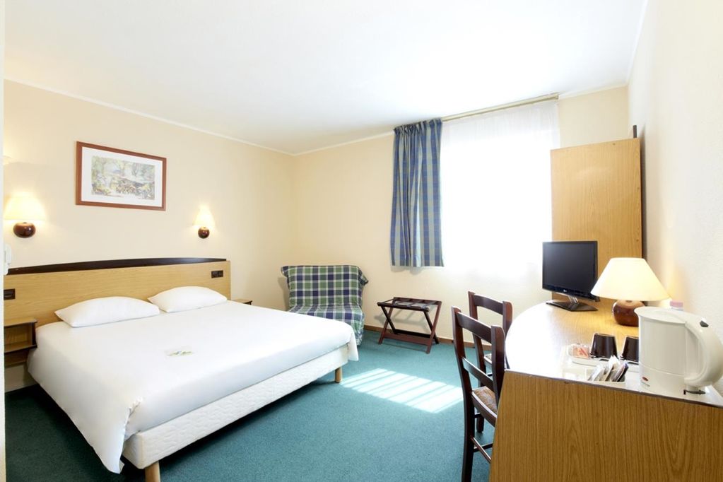 Campanile Katowice Hotel Стая снимка